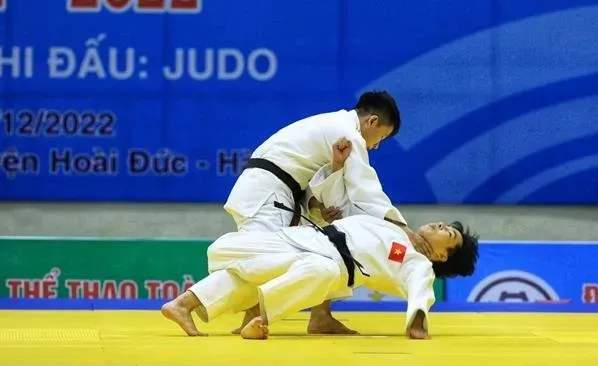 2 võ sĩ của TPHCM góp mặt ở đội tuyển judo Việt Nam dự giải vô địch quyền thế giới 2025- Ảnh 1. Nội dung biểu diễn (kata) cũng là nội dung quan trọng của đội tuyển judo Việt Nam. Ảnh: TUẤN ANH